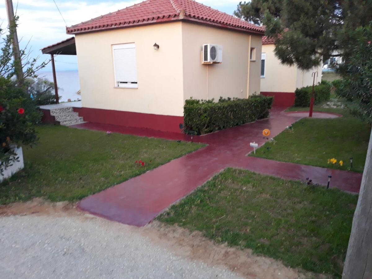 Beach Bungalows Kypseli Екстер'єр фото