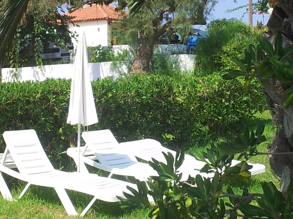 Beach Bungalows Kypseli Екстер'єр фото