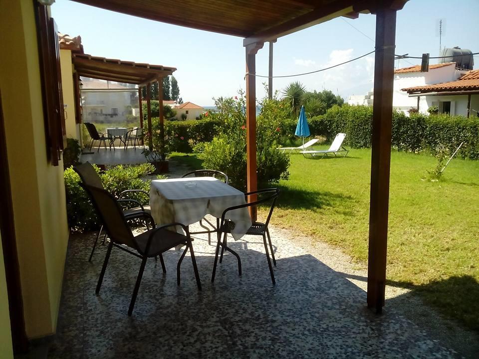 Beach Bungalows Kypseli Екстер'єр фото
